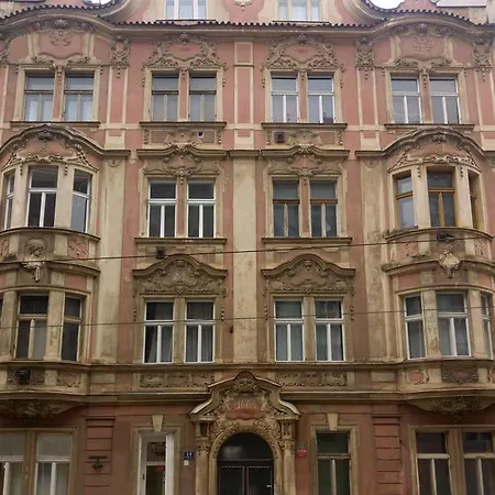 Apartman In The Heart Of